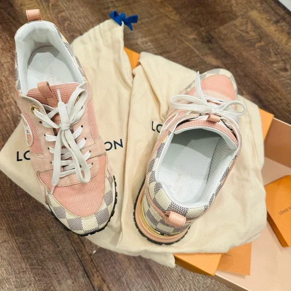 EUC Authentic Louis Vuitton Suede Damier Azur Run Away Sneakers - Picture 8 of 10